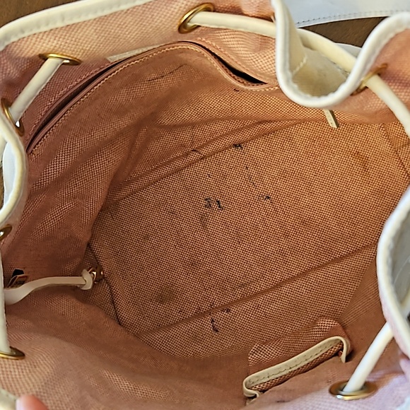 Dooney & Bourke Monogram Signature Drawstring Bucket Shoulder Bag White Leather - Picture 11 of 17